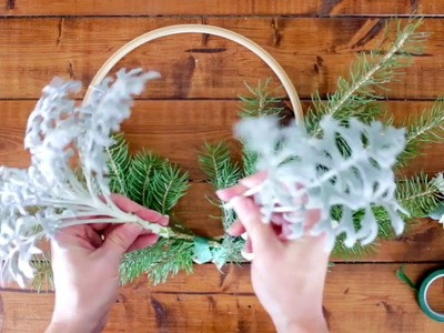 How To Make a Floral Hoop Wreath #CreativeChristmas