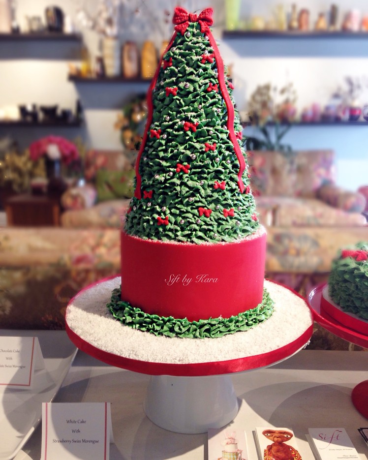 Christmas Tree Cake Tutorial