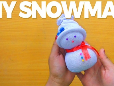 DIY SNOWMAN | HOW TO MAKE DOLL | SOCKS SNOWMAN | SOCKS CRAFTS