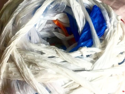 Recycling 500 plastic bags. very easy anyone can do this. DIY