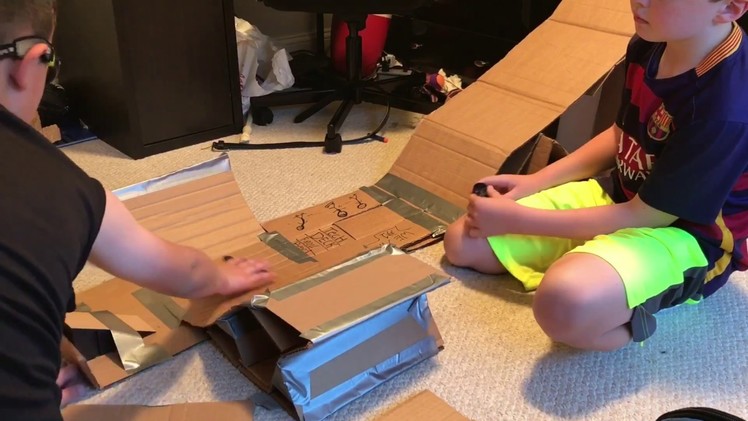 DIY cardboard fingerboard skatepark