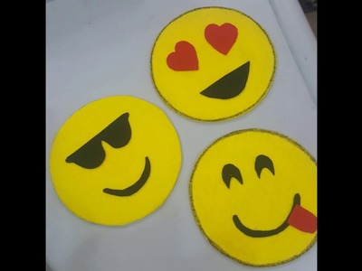 DIY - Smiley Room Decor ( Super easy ) Recycle your old CDs.making of Emojis. wall.door hanging