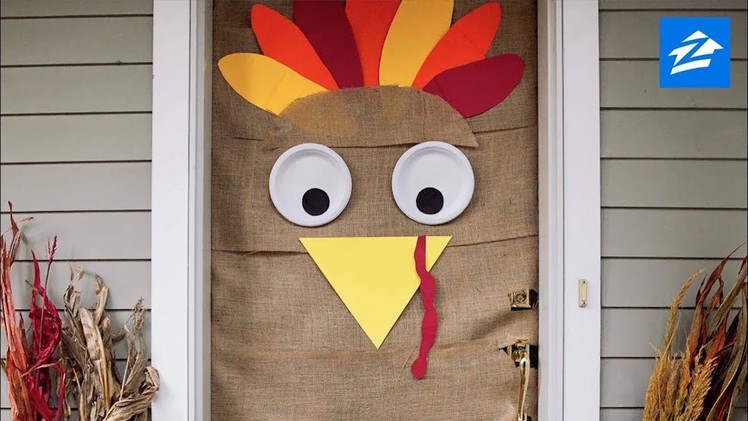DIY Thanksgiving Decoration: Turn Your Door Into a Turkey