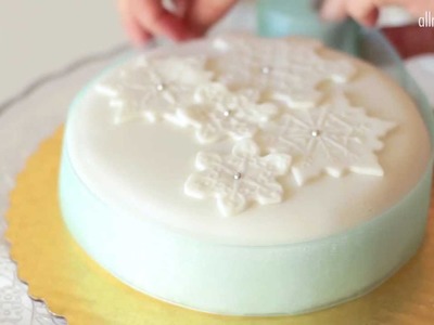 How to decorate a Christmas cake
