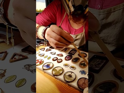 Epoxy resin flower jewelry timelapse