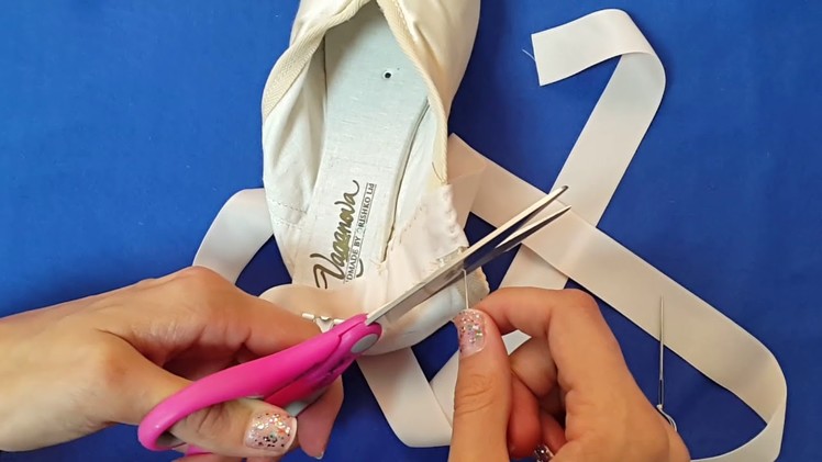 Pointe shoes sewing ribbons and elastics
