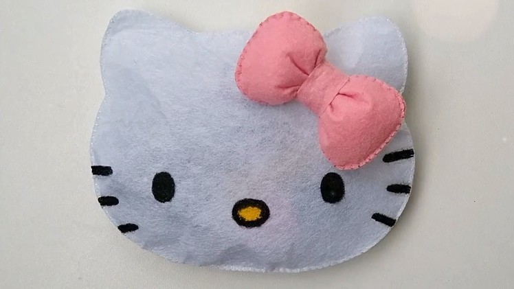 DIY Hello Kitty Felt Pouch