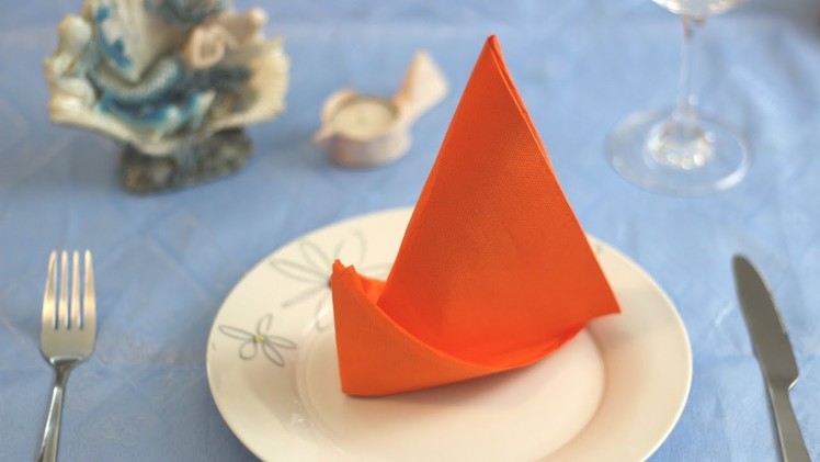 Easy Origami Napkin Fold (Table Decoration)