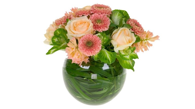 Bowl of Peaches, a beautiful spring floral centerpiece
