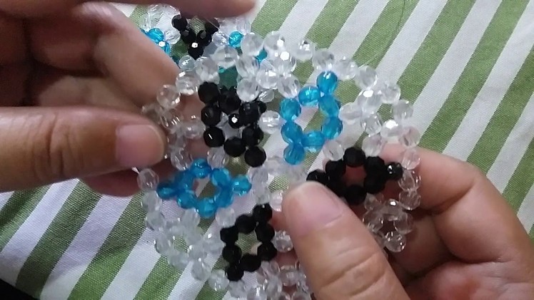 How to Bead a Hexagonal Wallet with Petal like Design Part 2