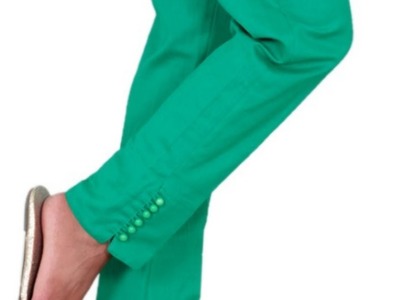 Attach loops and buttons on pant plazo bottom
