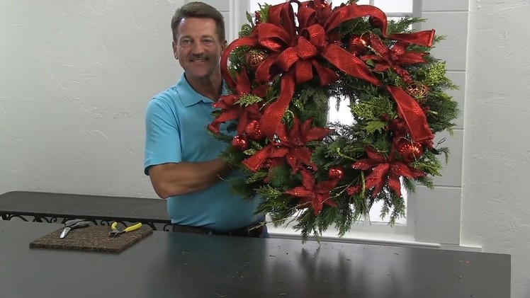 RAZ Imports Santa's Holiday Wreath
