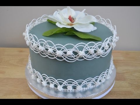 Drop Strings Cake (for royal icing use 3.4 cup water, NOT 3 cups as stated in video)