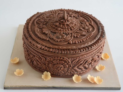 How to create Intricate wood work effect on cake with Fondant
