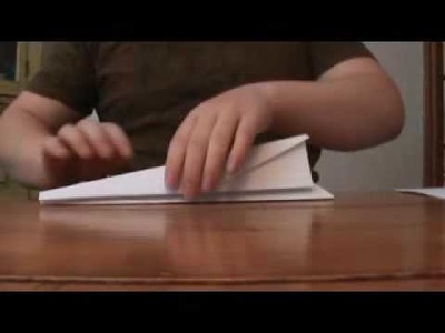 How to make a paper airplane that flies far glider