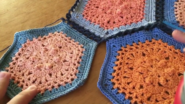 Part 1 of 2: Continuous Flat Braid JAYG for Hexagons - joining method, crochet Join as you go motifs