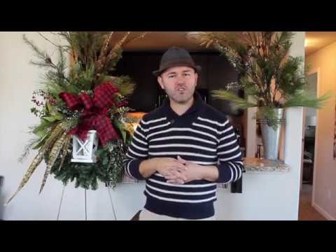 CHRISTMAS WREATH DIY. How To . Make A Wreath In Minutes. Easiest Christmas Tutorial EVER
