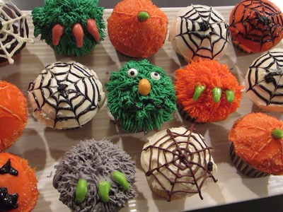 Fun, Spooky Halloween Cupcake Decoration Ideas