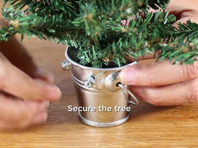 How to Make Your Own Christmas Tree Stand