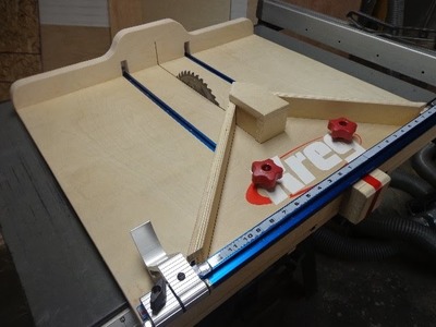 Table Saw.Crosscut Sled with Extras - Nick Ferry Design