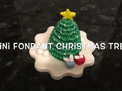 Mini fondant Christmas tree Cupcake topper