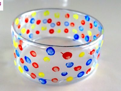Make this easy Bangle out of a  Plastic Bottle.