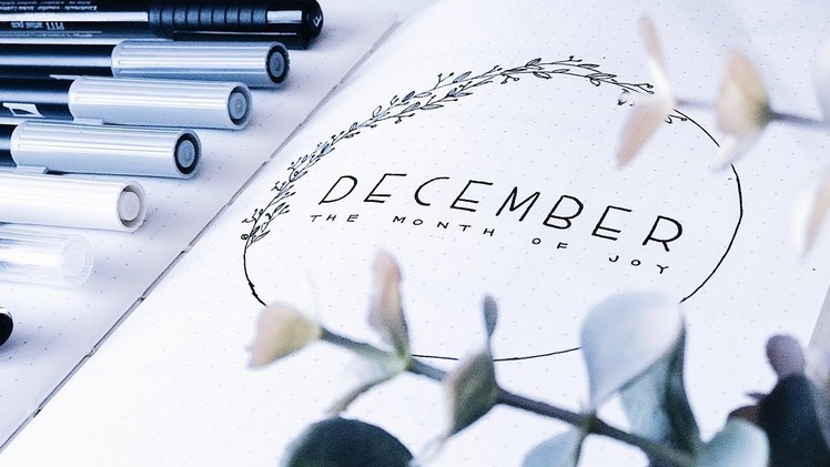 Minimalist Bullet Journal - December 2017 (Christmas. wreath theme)