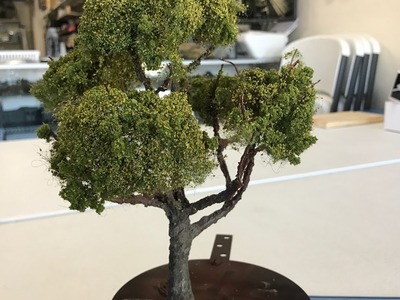 Building wire scale trees tutorial using Vallejo Earth texture for dioramas