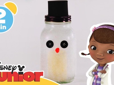 Christmas Craft Tutorial | Doc McStuffins: Chilly Mason Jar Lantern ⛄️ | Disney Junior UK