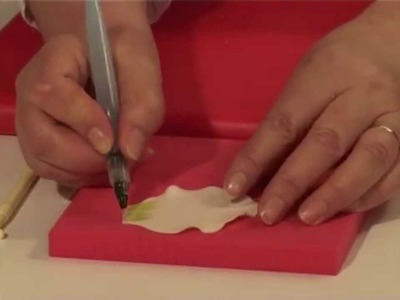 How To Make An Arum Lily - FMM Sugarcraft
