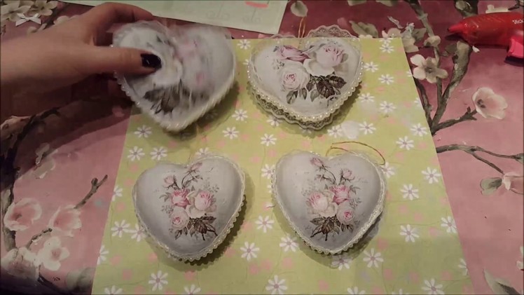 Tutorial - How to decorate a Shabby chic Heart With Decoupage