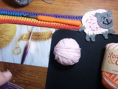Furls Odyssey Crochet Hook VS Boye Ergonomic Hook - Includes some SPEED CROCHET!