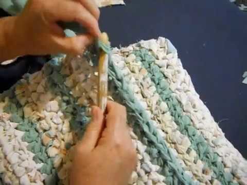 How to Change Colors on a Rag Rug