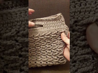 How to crochet a  " turned V " stitch very easy