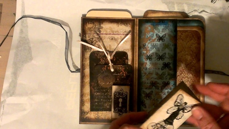 Not another file folder mini?!!!. . YeeeuUP!!