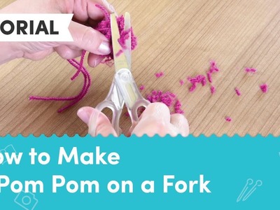 How to Make a Mini Pom Pom Using a Fork!