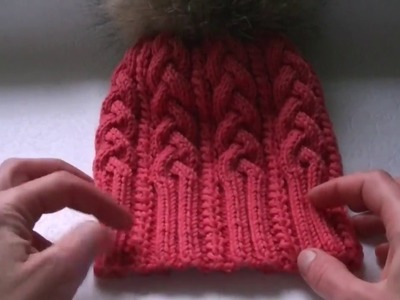 Knitting a hat with a pattern "9 stitches' braid'