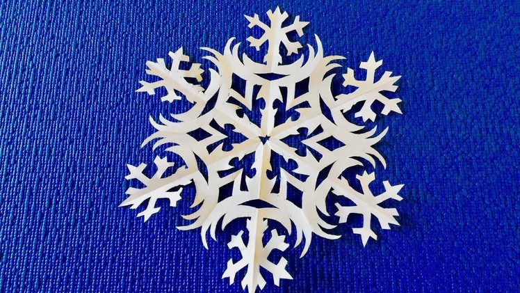 Making easy paper snowflakes. How to cut paper snowflakes. Try you will