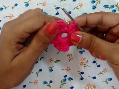Easy way to crochet a flower ? in hindi for beginners.