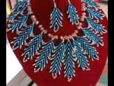 The tutorial on how to make this elegant leaf beaded necklace.
