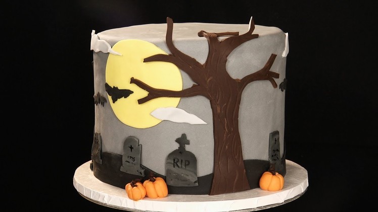 Decorating a Halloween Cake Using Fondant