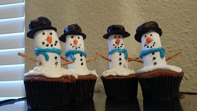 Winter Treats: Snowman Cupcakes