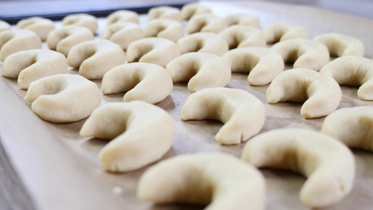 Vanilla crescents. Kipferl Christmas Cookies German recipe #36 聖誕節香草餅乾