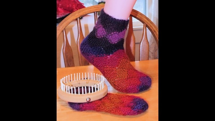 How to Loom Knit Faux Entrelac Socks