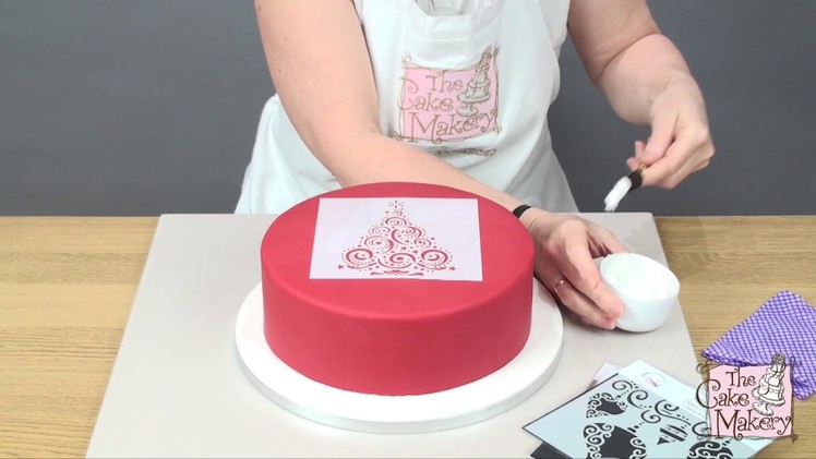 How to use a stencil for a Christmas Cake