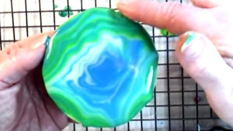 Easy How to Decorate  Sugar Cookies with Fluid-Art Pour Colored Icing