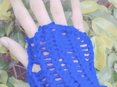 Tutorial of knitting fingerless gloves on rectangular loom