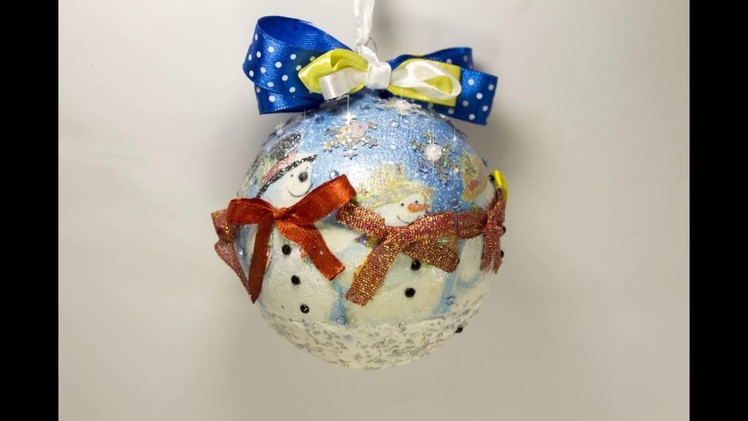#58 DIY decoupage of Christmas balls ornaments - design and decoration ideas