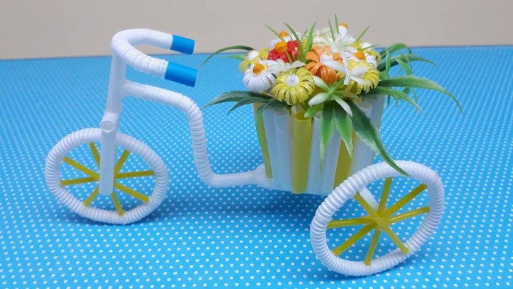 Great gift idea! DIY bicycle flower pot holder - DIY crafts best out of waste ideas