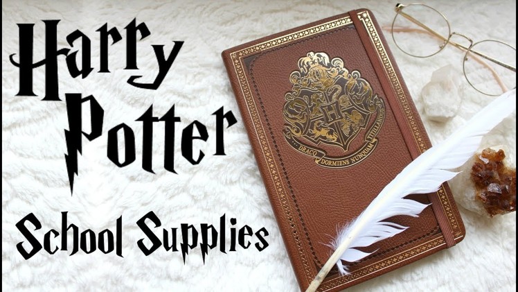 Hogwarts. Harry Potter School Supplies